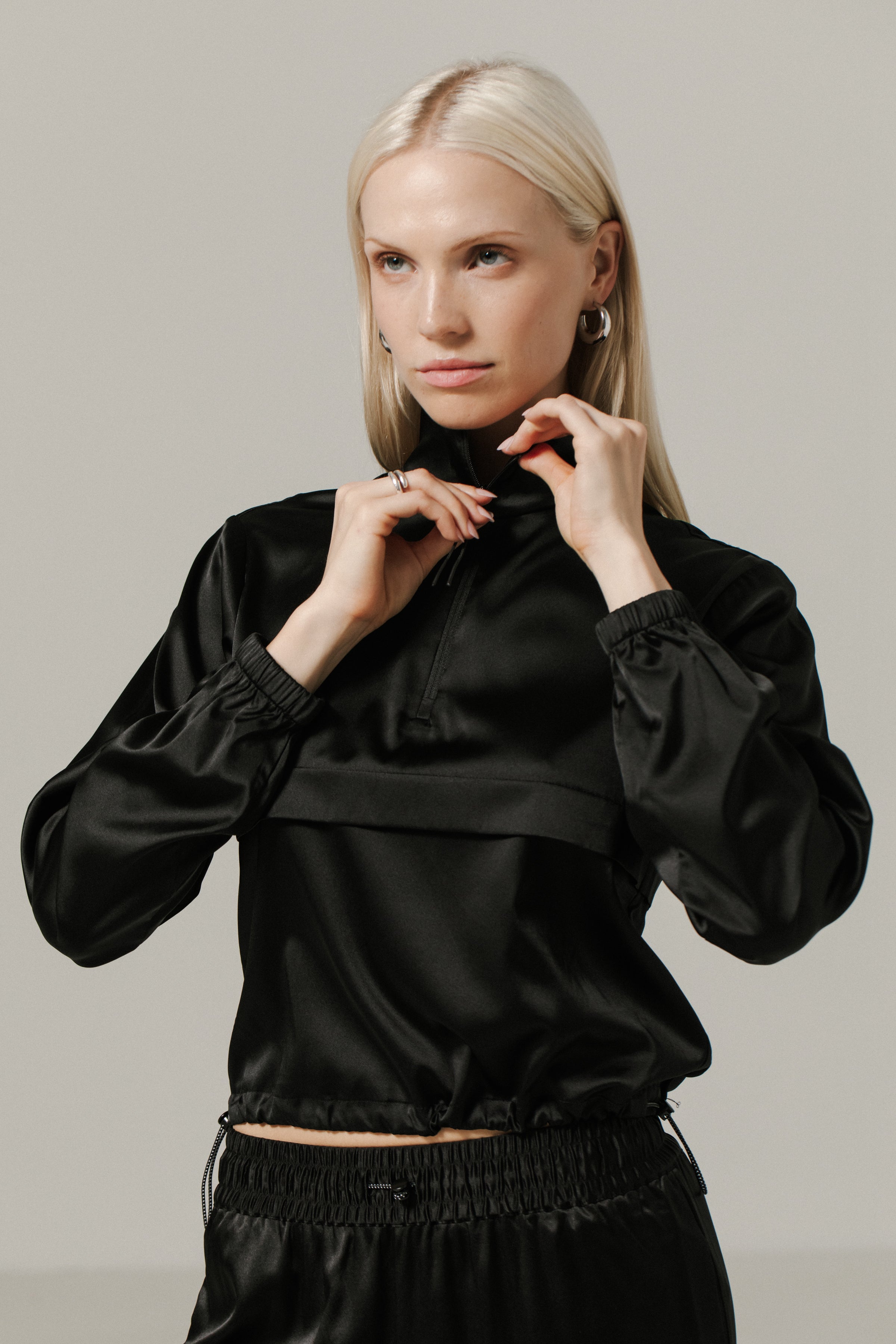 Pinch Pullover#Color_Jet Black