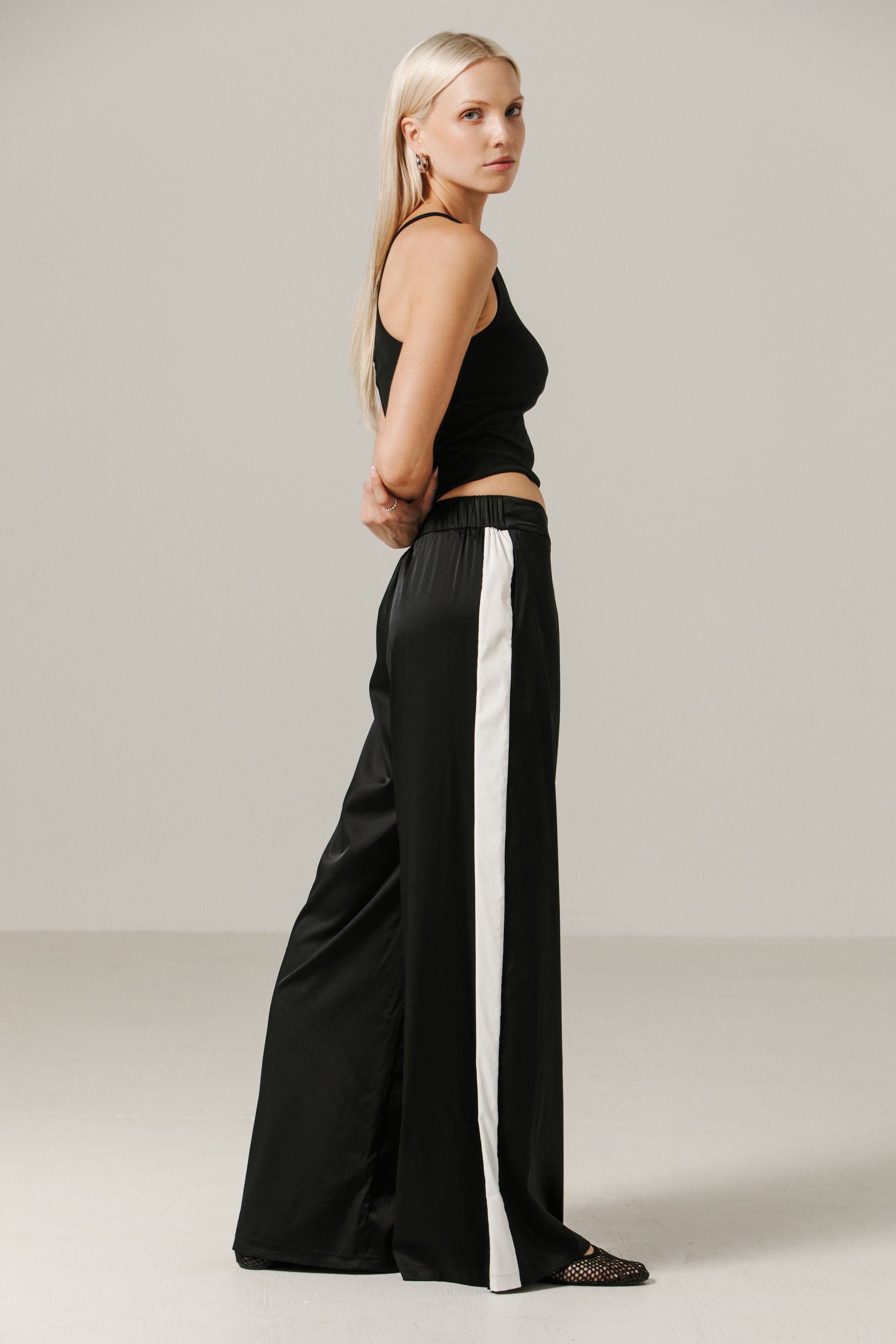 Tuxedo Pant#Color_Jet Black / White Stripe